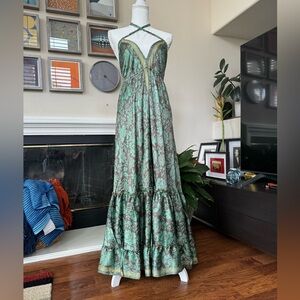 Bohemia Maxi dress  neckline design, 
One Size green color